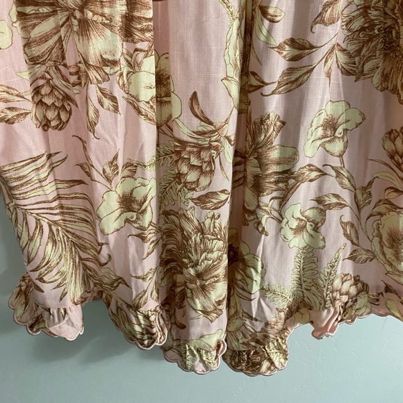 AGUA BENDITA -
Romantic Floral Print Flare Sleeve Romper - Picture 10 of 14